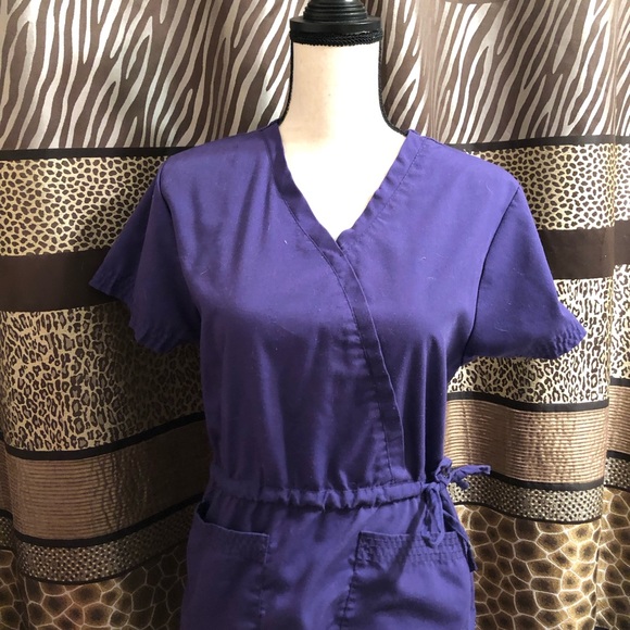 Purple scrub top - Picture 3 of 3